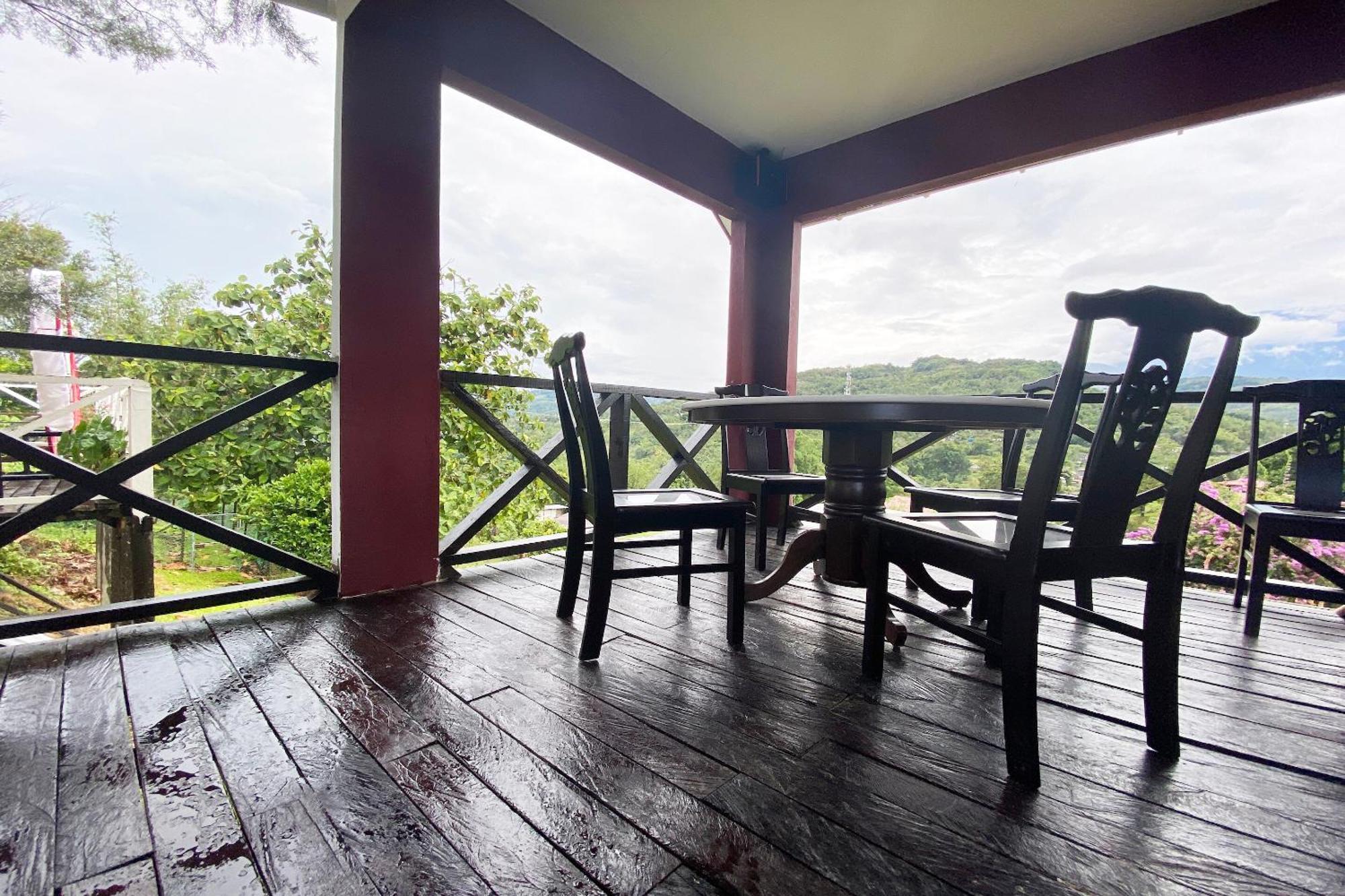 Oyo Home 90285 Pogimpaan Homestay Ranau Esterno foto