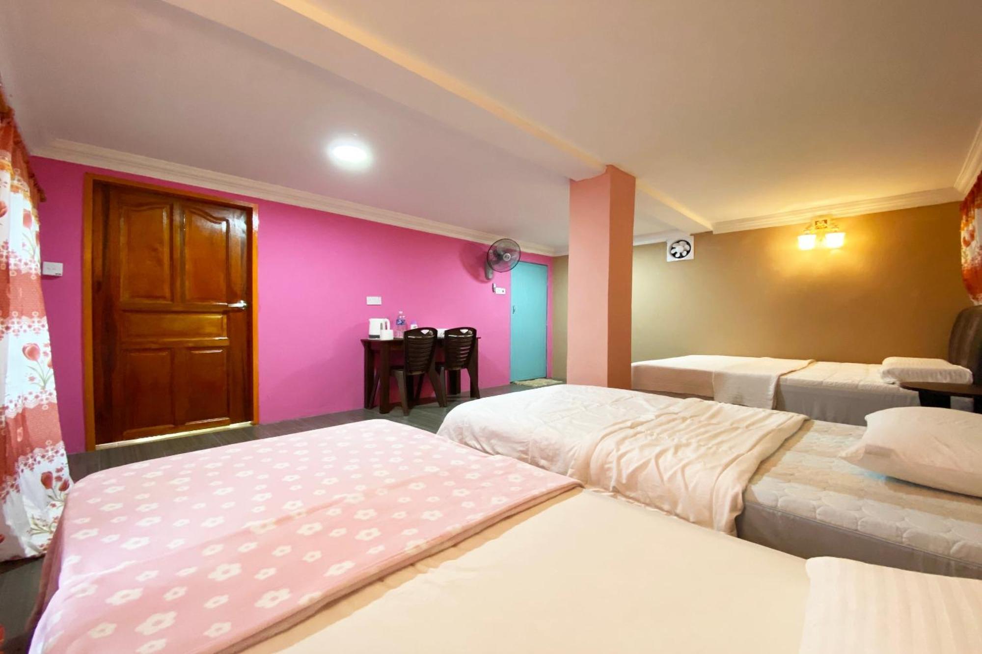 Oyo Home 90285 Pogimpaan Homestay Ranau Esterno foto