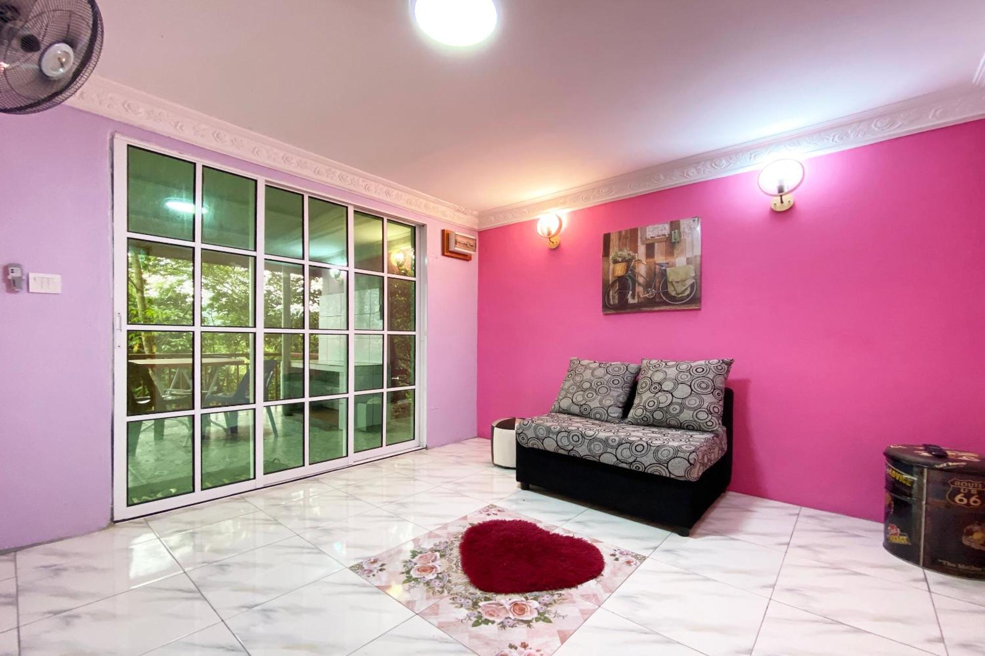 Oyo Home 90285 Pogimpaan Homestay Ranau Esterno foto